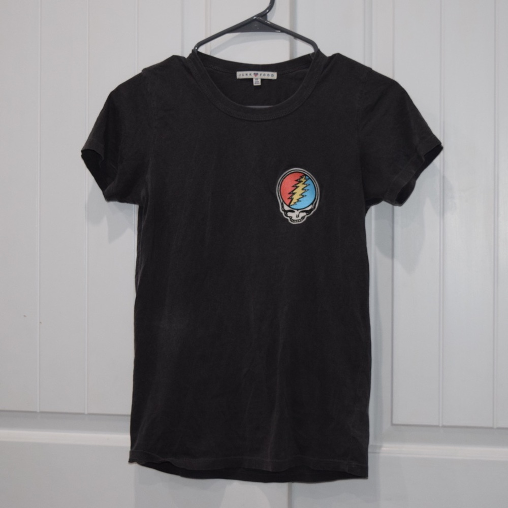 Gray t-shirt